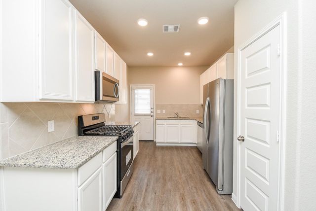 14042 Chinook Drive, Conroe, TX 77384
