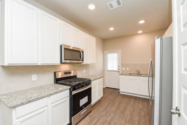 14042 Chinook Drive, Conroe, TX 77384
