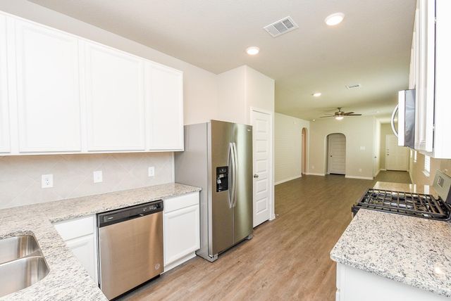 14042 Chinook Drive, Conroe, TX 77384