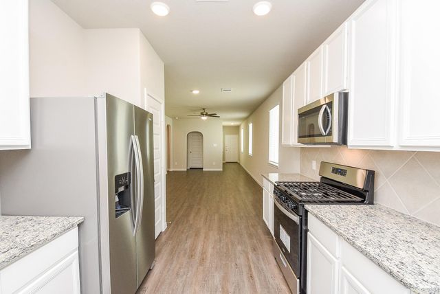 14042 Chinook Drive, Conroe, TX 77384