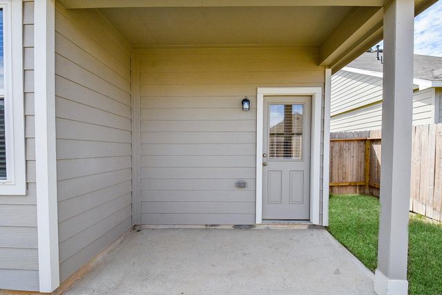 14042 Chinook Drive, Conroe, TX 77384