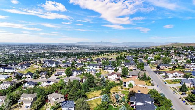259 E 3725 N, North Ogden, UT 84414