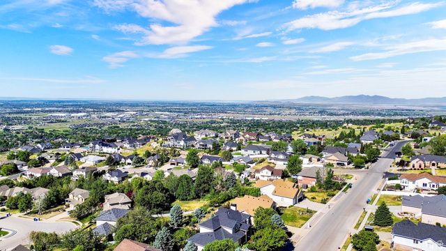 259 E 3725 N, North Ogden, UT 84414