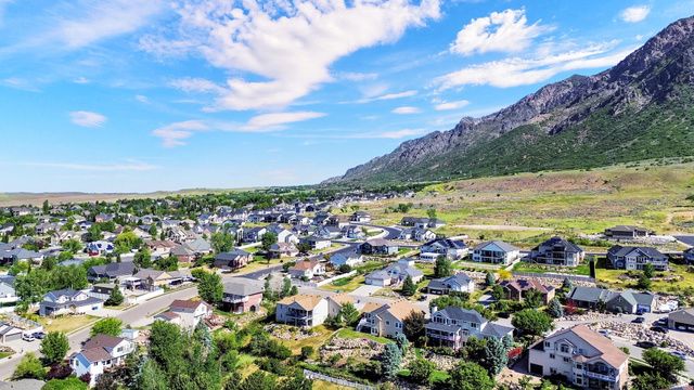 259 E 3725 N, North Ogden, UT 84414