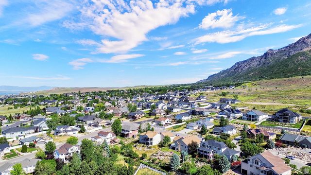 259 E 3725 N, North Ogden, UT 84414