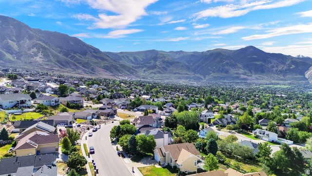 259 E 3725 N, North Ogden, UT 84414