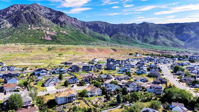 259 E 3725 N, North Ogden, UT 84414
