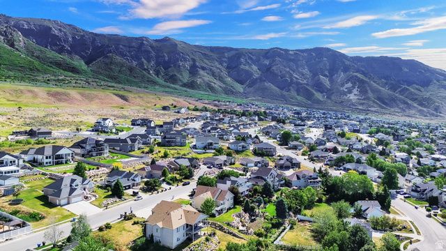 259 E 3725 N, North Ogden, UT 84414