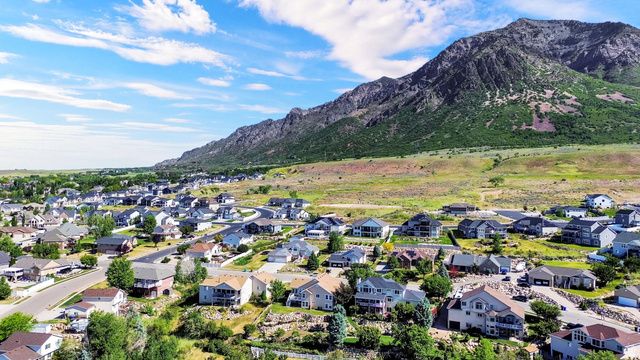 259 E 3725 N, North Ogden, UT 84414