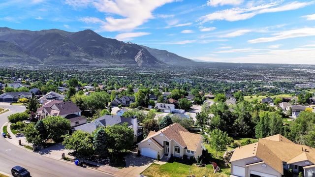 259 E 3725 N, North Ogden, UT 84414