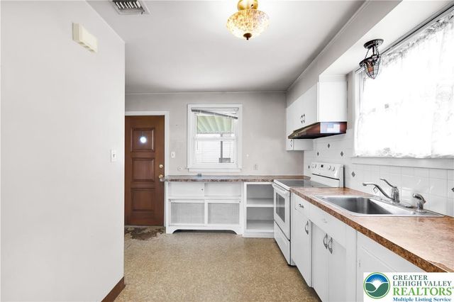 1232 Rye Street, Allentown City, PA 18103