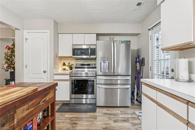 131 Watson DR, Newport News, VA 23606