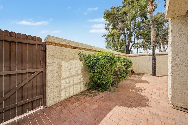 5736 N 25th Street, Phoenix, AZ 85016