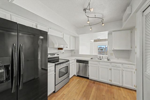 5736 N 25th Street, Phoenix, AZ 85016