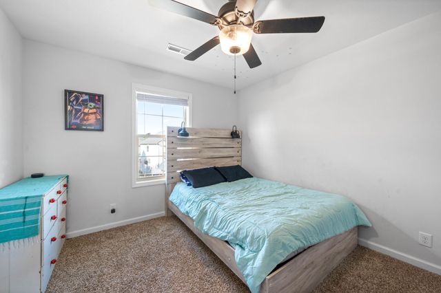 692 Elm St, Clarksville, TN 37040