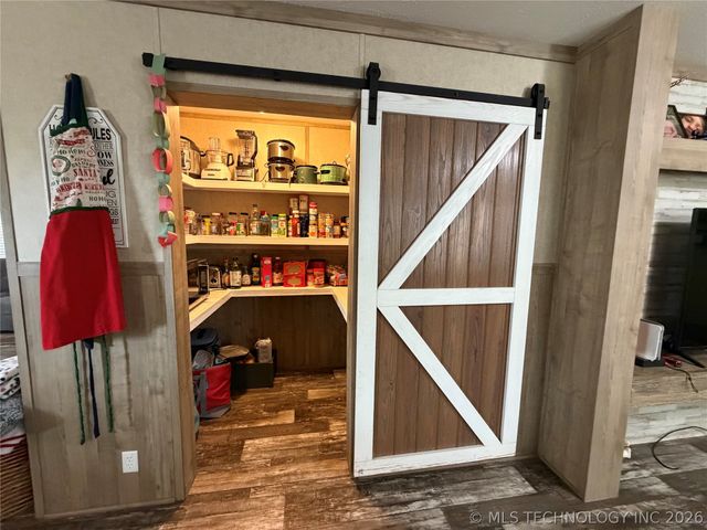 112 N Painted Wolf Road, Fort Gibson, OK 74434