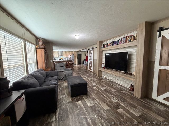 112 N Painted Wolf Road, Fort Gibson, OK 74434