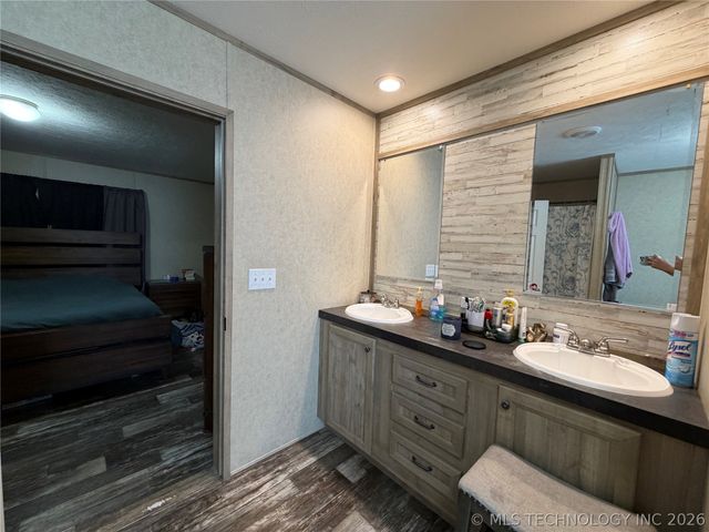 112 N Painted Wolf Road, Fort Gibson, OK 74434