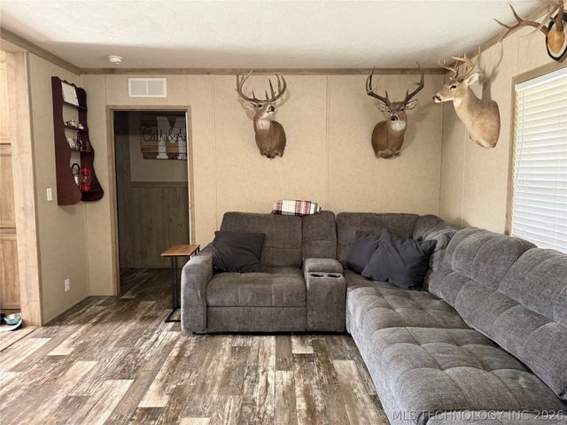 112 N Painted Wolf Road, Fort Gibson, OK 74434