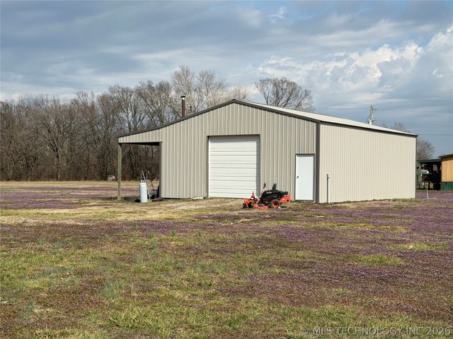112 N Painted Wolf Road, Fort Gibson, OK 74434