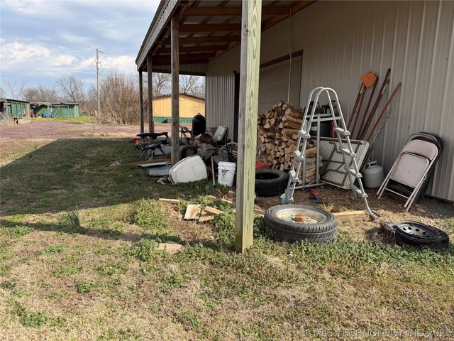 112 N Painted Wolf Road, Fort Gibson, OK 74434