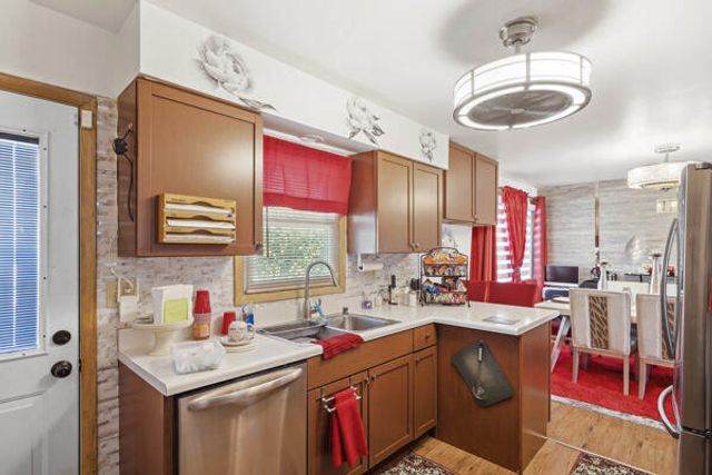 2150 W 95th Avenue, Crown Point, IN 46307