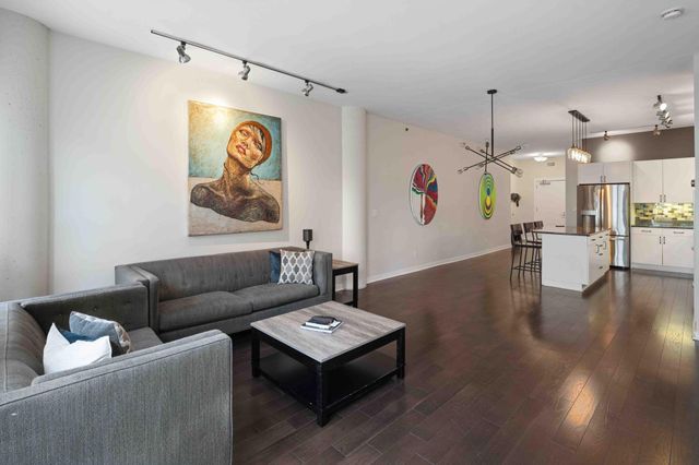 401 N 2nd Street 119, Minneapolis, MN 55401