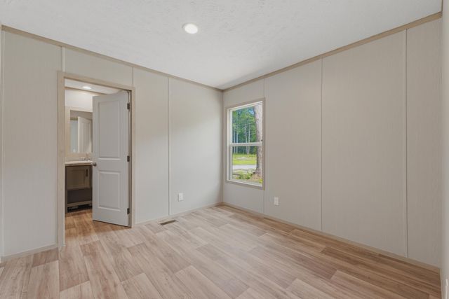 342 Hickory Nut Way, Cross, SC 29436