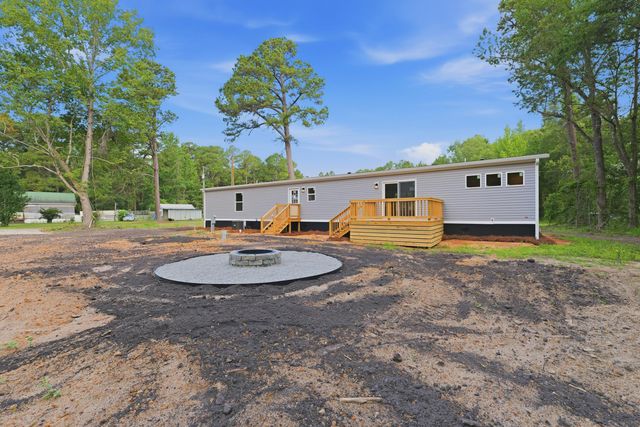 342 Hickory Nut Way, Cross, SC 29436