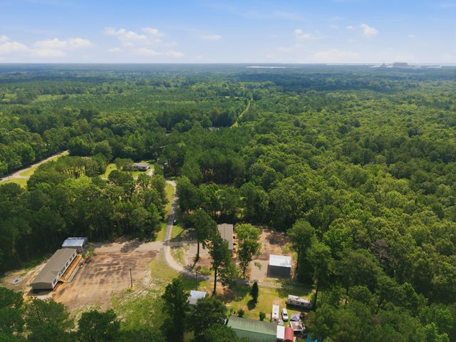 342 Hickory Nut Way, Cross, SC 29436