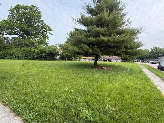 9427 Big Ben Circle, Indianapolis, IN 46235