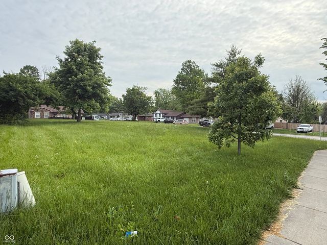 9427 Big Ben Circle, Indianapolis, IN 46235