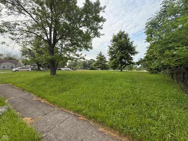 9427 Big Ben Circle, Indianapolis, IN 46235