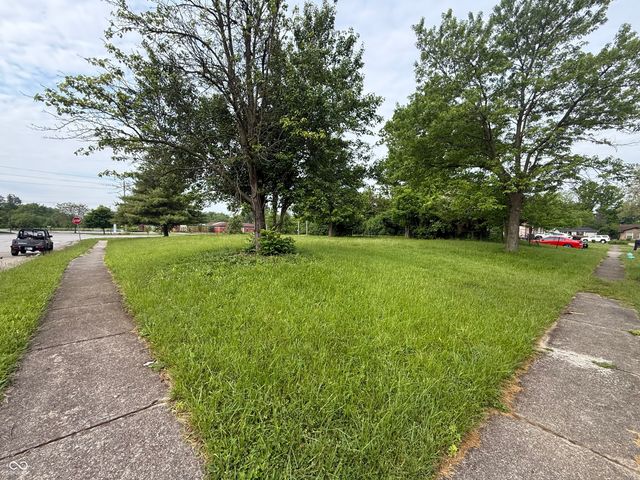 9427 Big Ben Circle, Indianapolis, IN 46235
