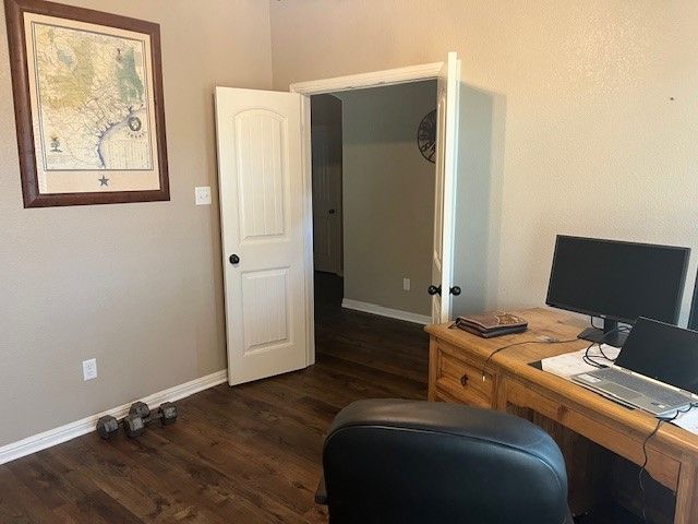 160 Oakwood Hills Drive, Paradise, TX 76073