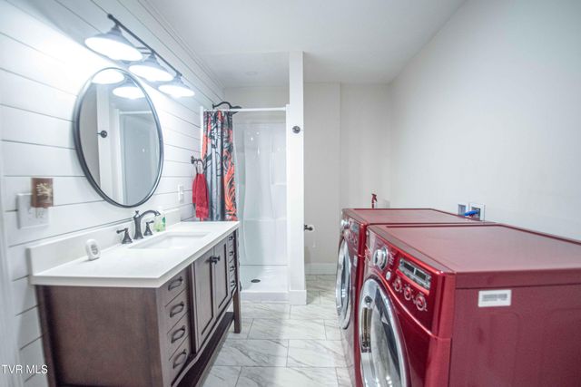 259 Adams Street, Blountville, TN 37617