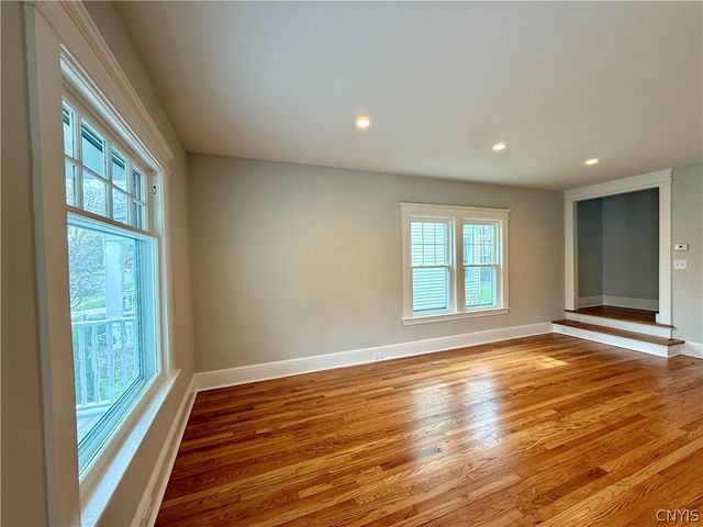 104 Kensington Place, Syracuse, NY 13210