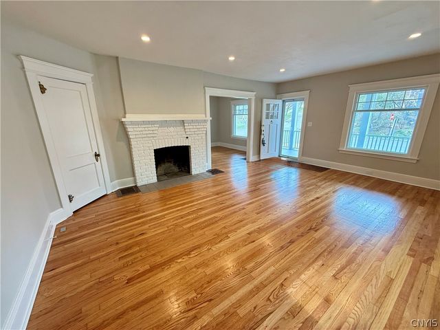 104 Kensington Place, Syracuse, NY 13210