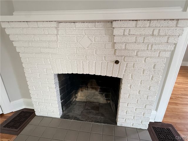 104 Kensington Place, Syracuse, NY 13210