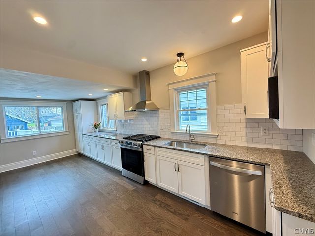 104 Kensington Place, Syracuse, NY 13210