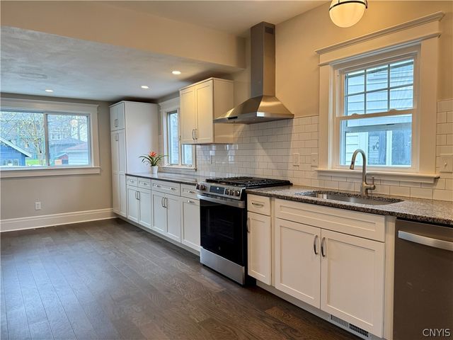 104 Kensington Place, Syracuse, NY 13210