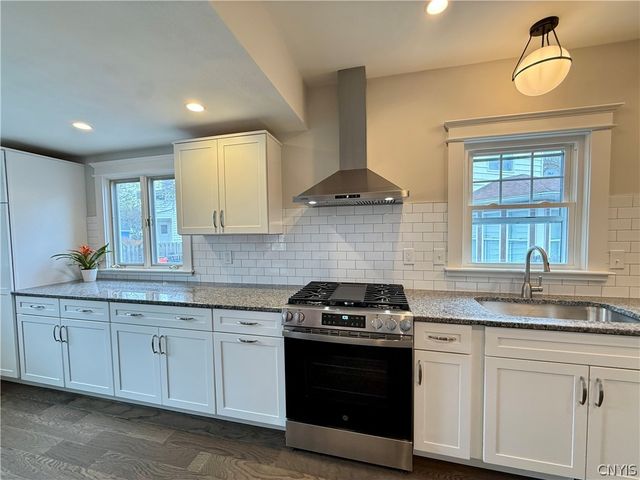 104 Kensington Place, Syracuse, NY 13210