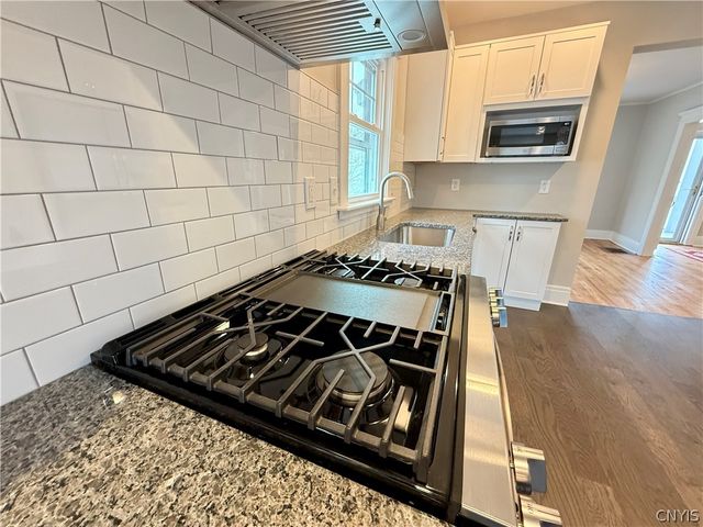 104 Kensington Place, Syracuse, NY 13210