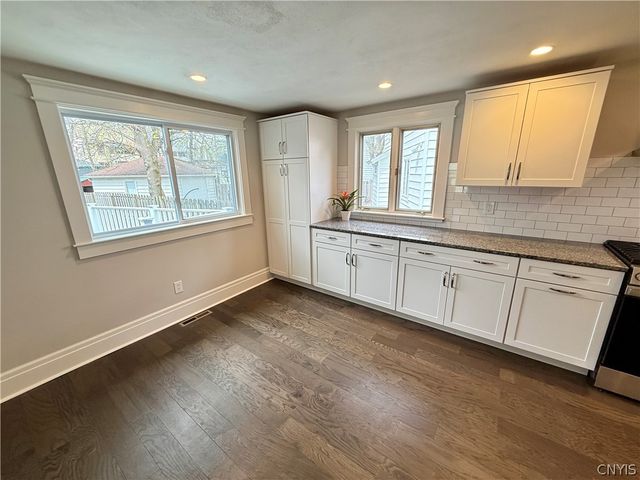 104 Kensington Place, Syracuse, NY 13210