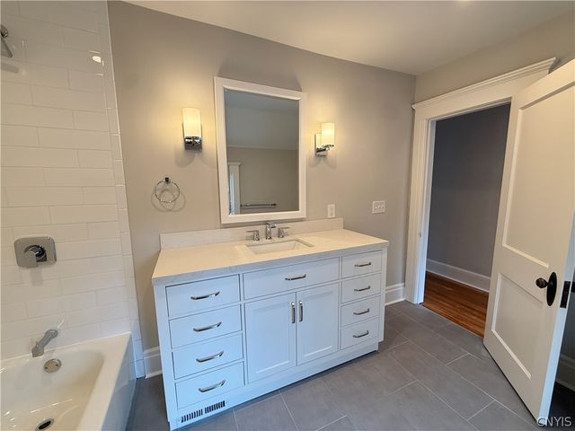 104 Kensington Place, Syracuse, NY 13210