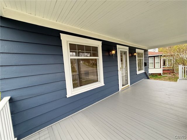104 Kensington Place, Syracuse, NY 13210