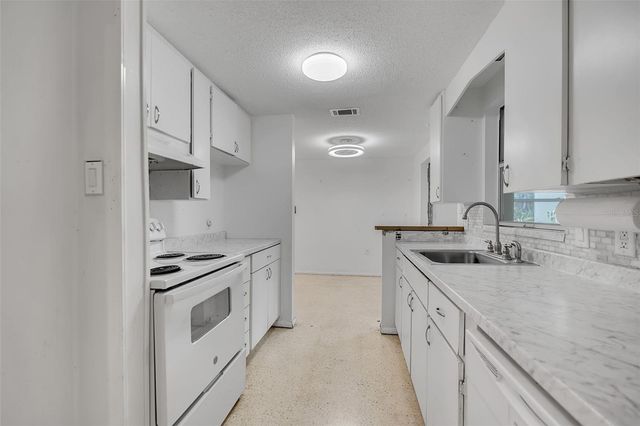 2223 INGRAM AVENUE, Sarasota, FL 34232