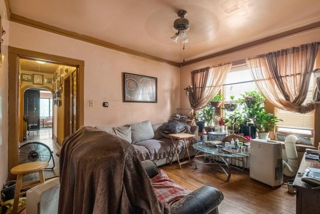 4903 W Rice Street, Chicago, IL 60651
