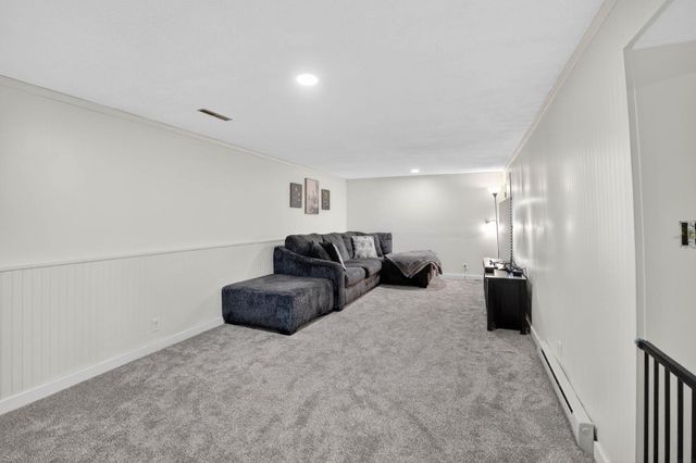 3134 Violet Drive, Waterloo, IA 50701