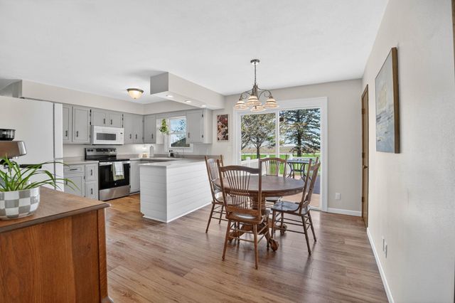 3134 Violet Drive, Waterloo, IA 50701